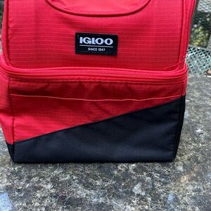 2020 Igloo BTS Sport Cooler Gripper